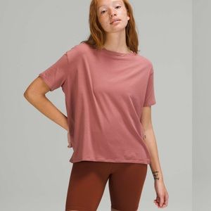 NWT Lululemon Back in Action Short Sleeve